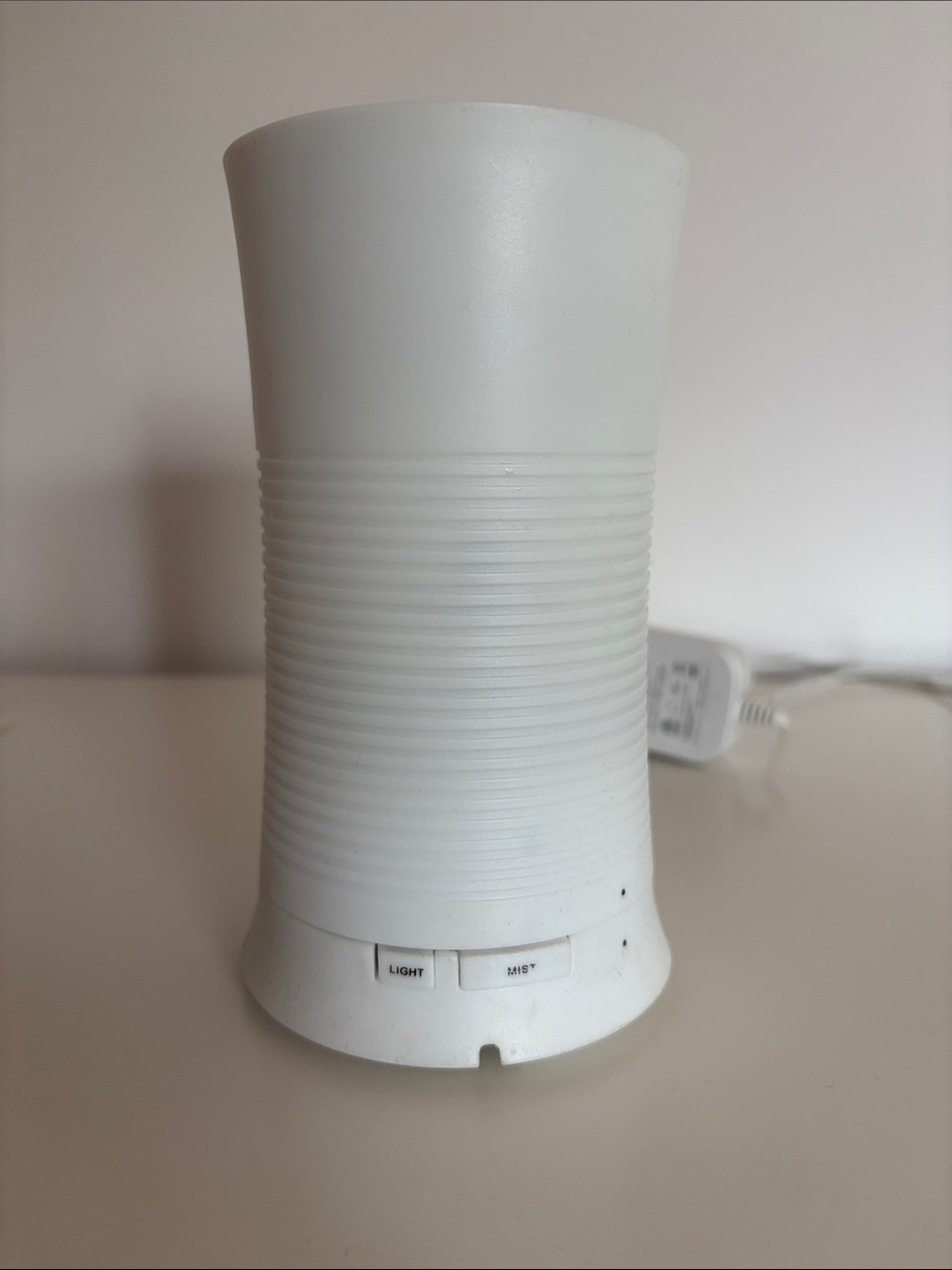 White Ultrasonic Aroma Diffuser Colour Changing